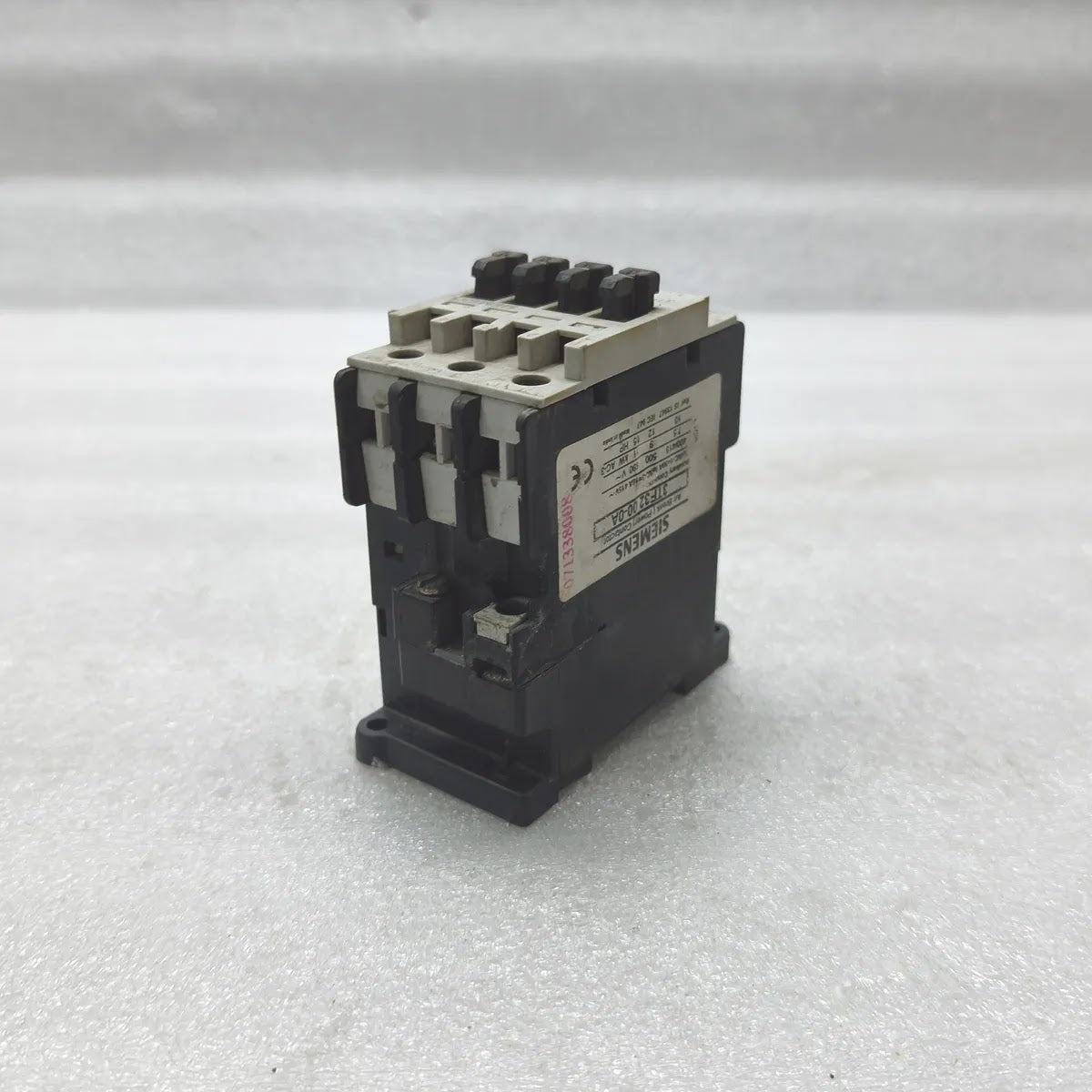SIEMENS 3TF3200-0A Power Contactor 3P 16A AC-3 415V