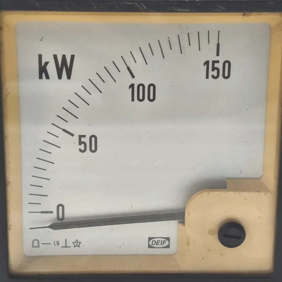 DEIF 100017713.390 kW Power Meter 0-150kW 440VAC