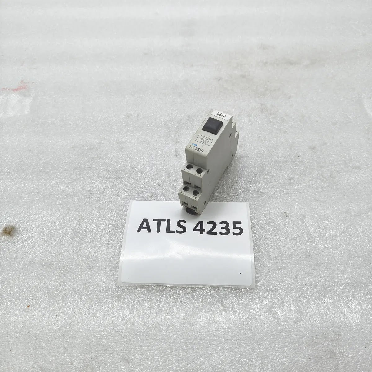 EATON Z-T/3S1O Pushbutton Switch 16A 250VAC