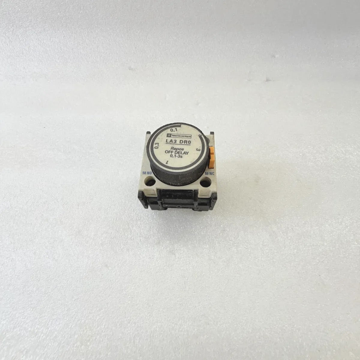 TELEMECANIQUE LA3DR0 Off-Delay Timer Contact Block 0.1-3s 10A