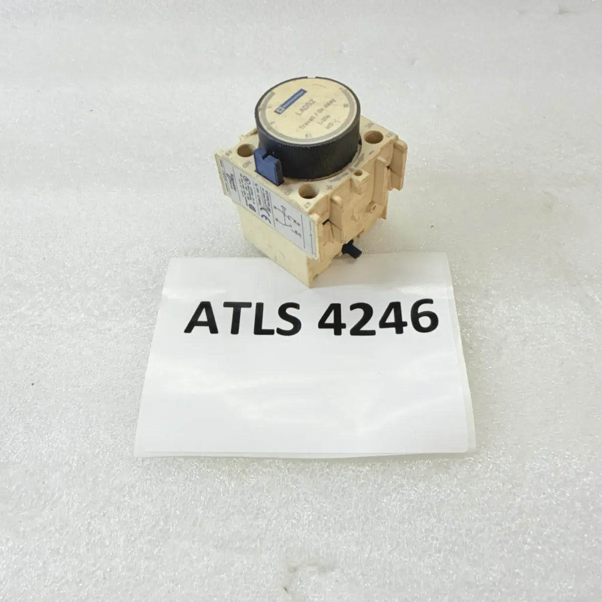 TELEMECANIQUE LADS2 Time Delay Contact Block On-Delay 1-30s 690V