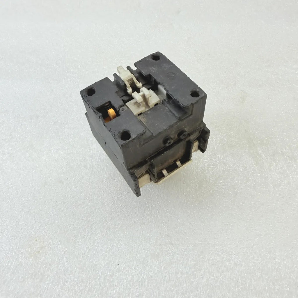 TELEMECANIQUE LA2DT2 On Delay Pneumatic Timer Contact Block 0.1-30s 10A 690V