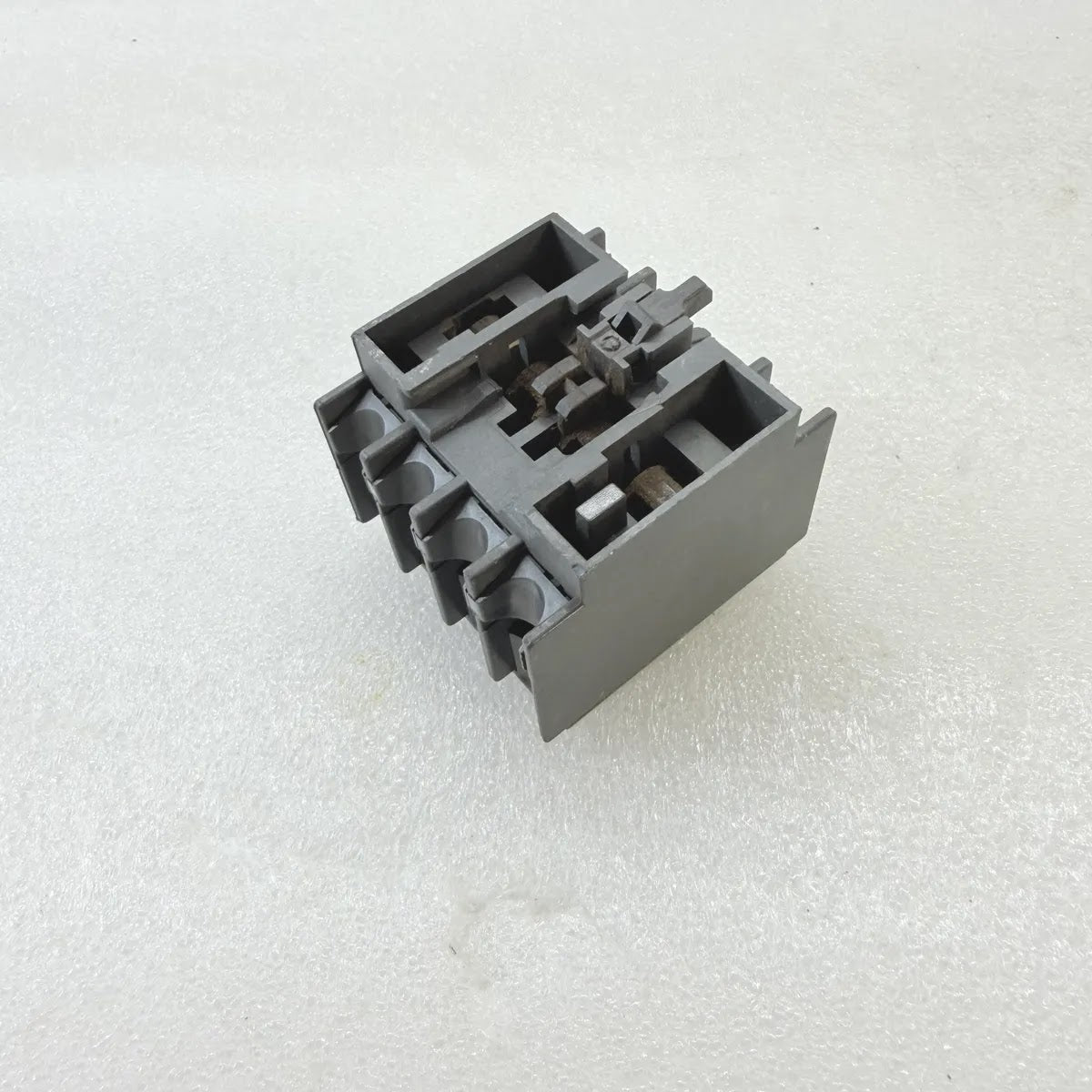 S Electric LADN40 Add On Auxiliary Contact Block 4NO 10A 690V TeSys