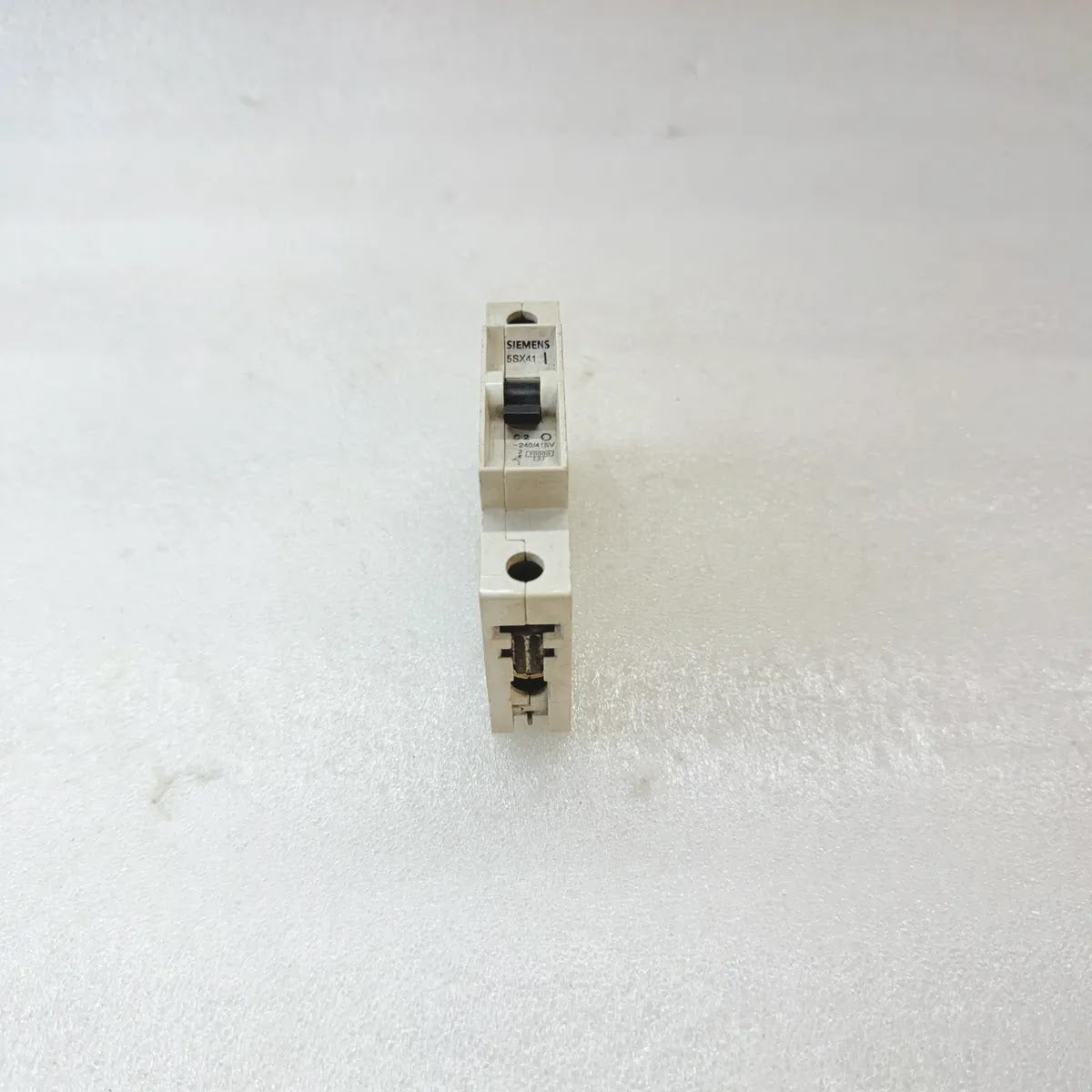 SIEMENS 5SX41 C2 MCB Circuit Breaker 1P 2A 240/415V