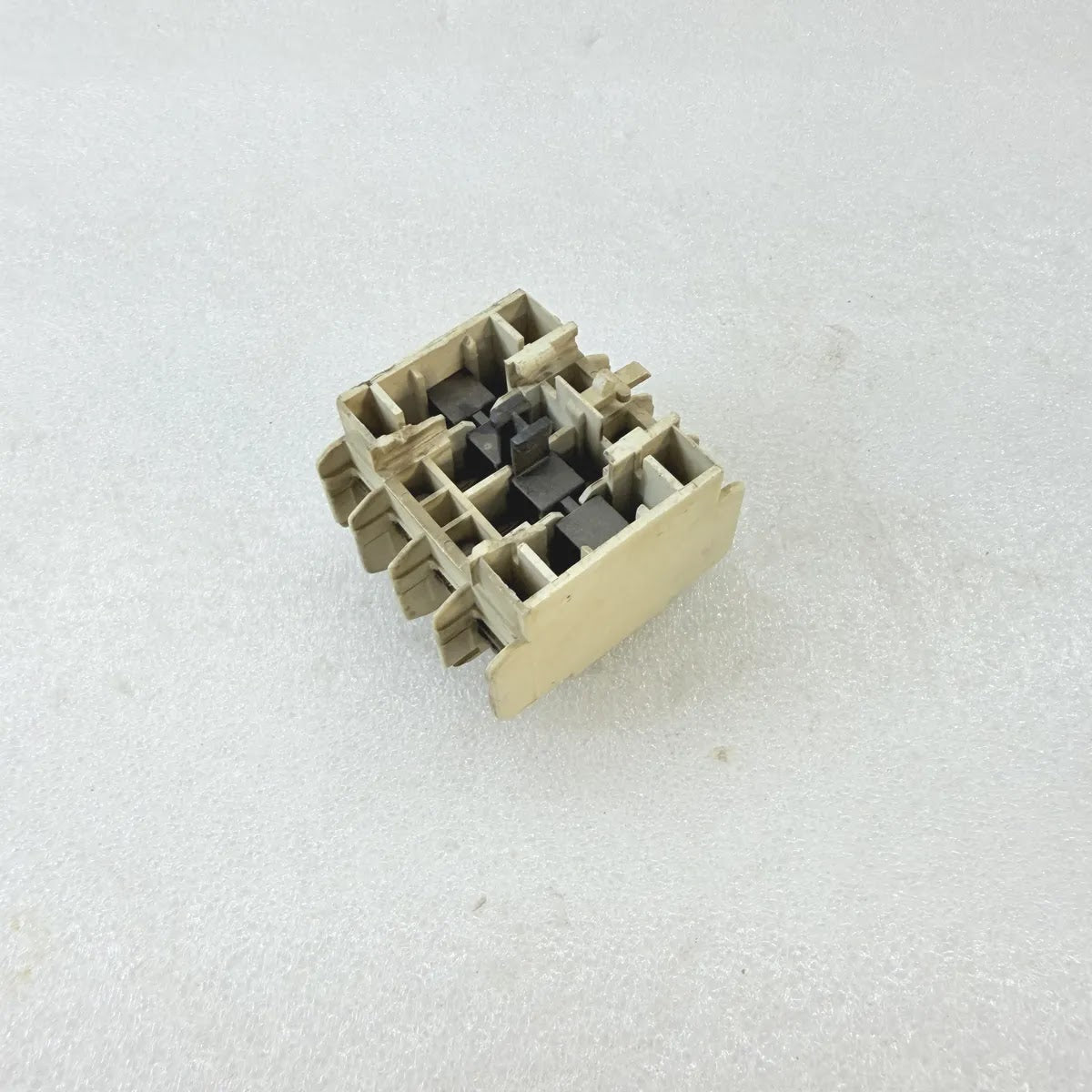 FUJI ELECTRIC SZ-A22 Auxiliary Contact Block 10A 600V