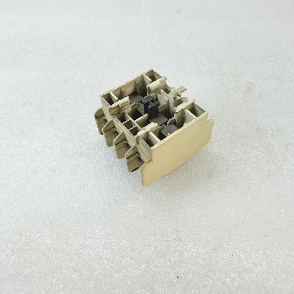 FUJI ELECTRIC SZ-A40 Auxiliary Contact Block 4NO 10A