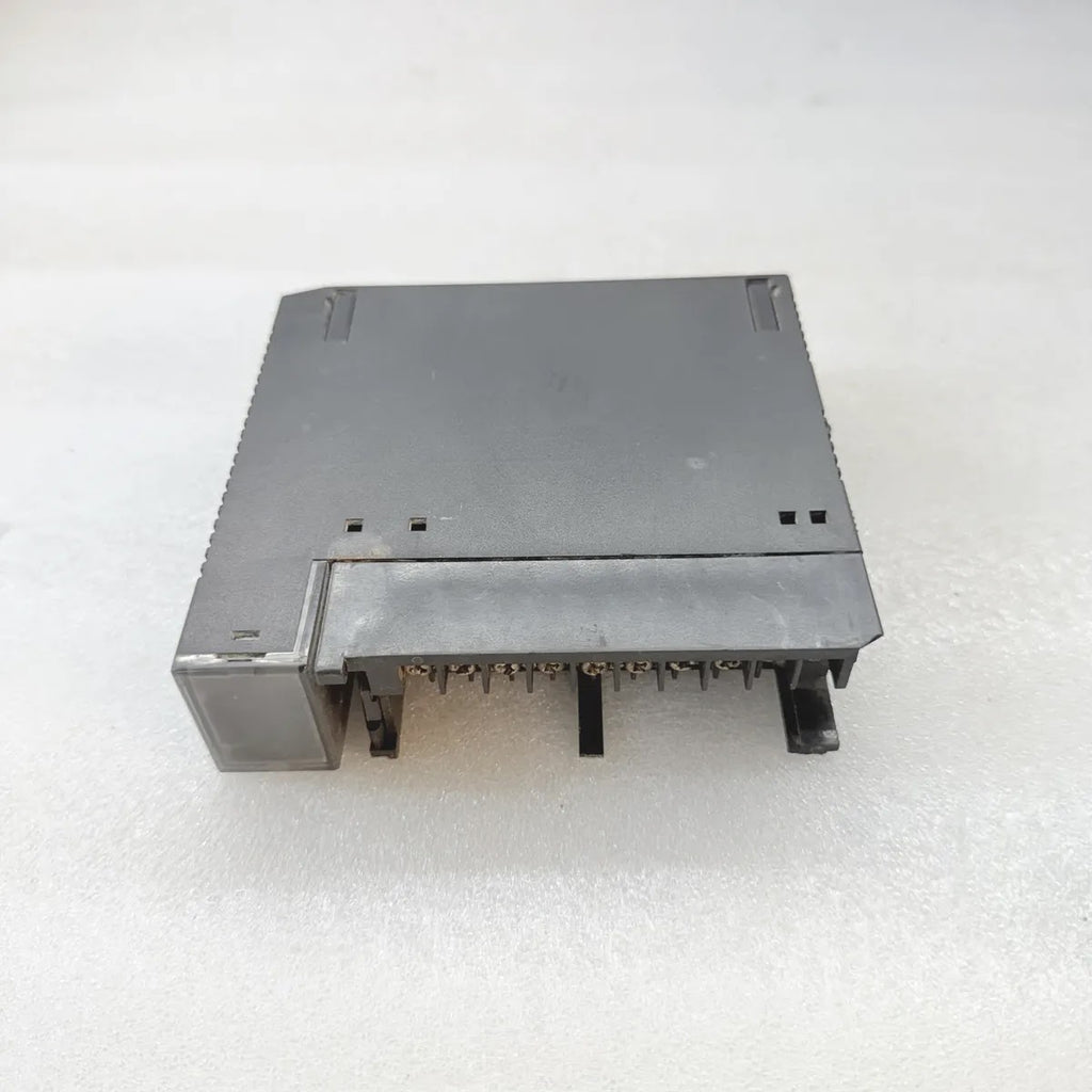 GE FANUC IC693MDL645D Discrete Input Module 24VDC 16-Point