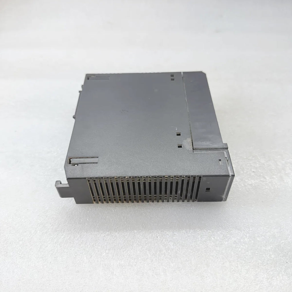 GE FANUC IC693MDL645D Discrete Input Module 24VDC 16-Point