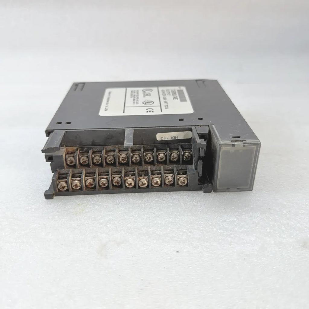 GE FANUC IC693MDL740E Output Module 16PT 12/24VDC 0.5A