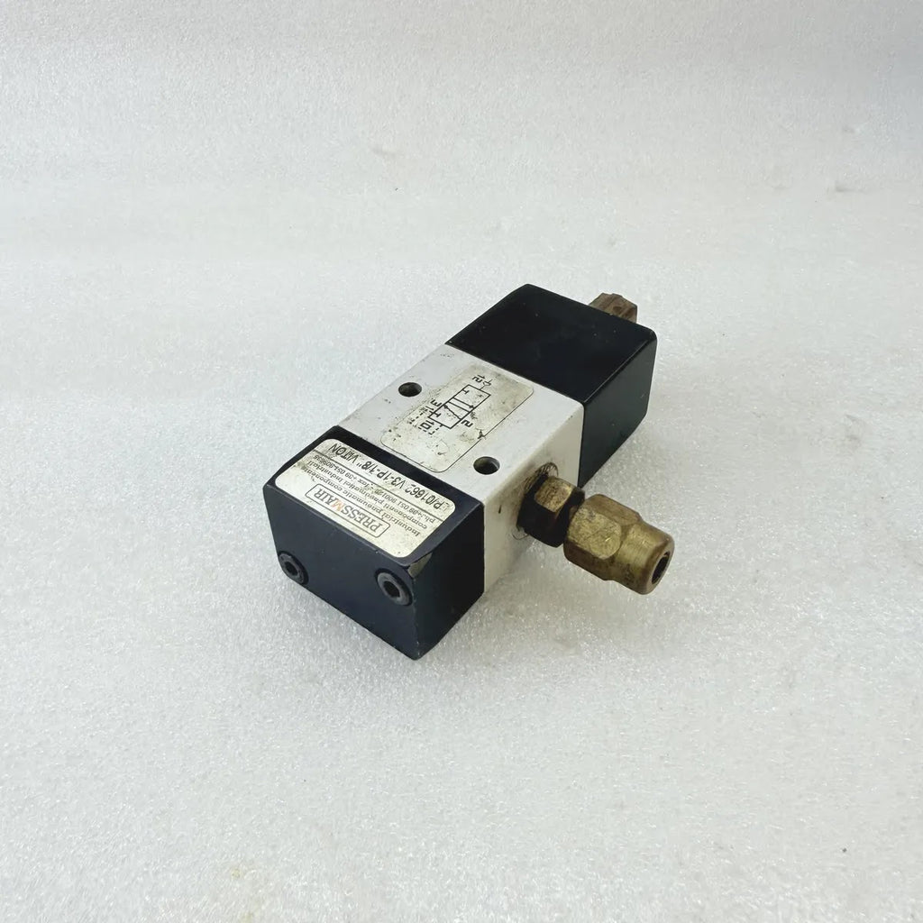 PRESSMAIR P/01662 V3-1P-1/8 Pneumatic Valve 3/2 Way 1/8"