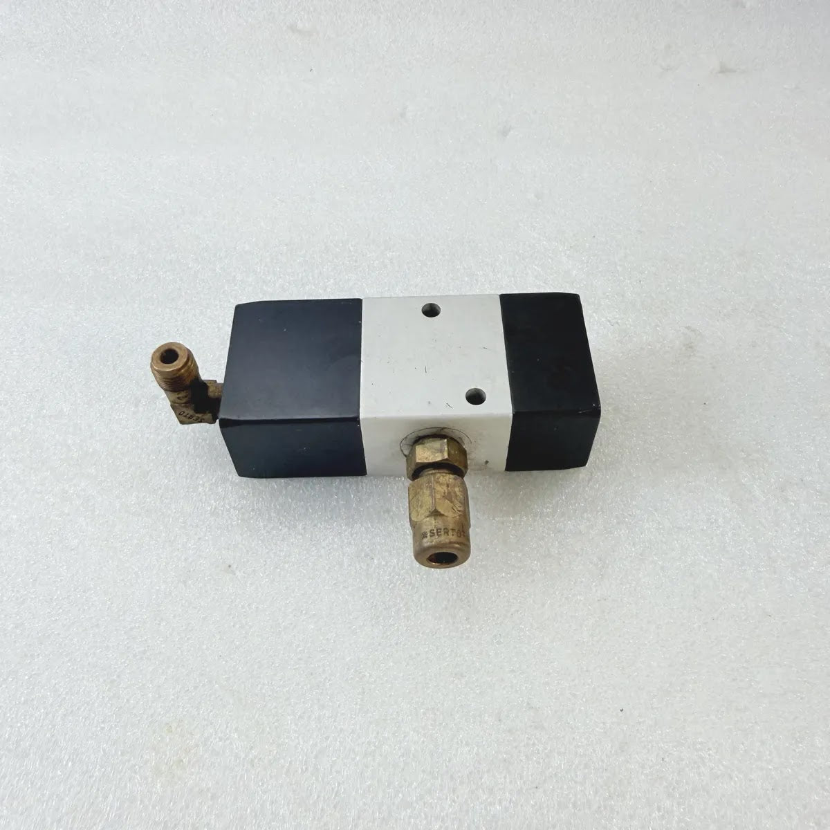 PRESSMAIR P/01662 V3-1P-1/8 Pneumatic Valve 3/2 Way 1/8"