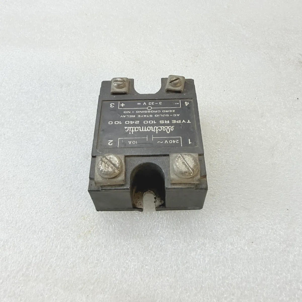 ELECTROMATIC RS 100 240 10 0 Solid State Relay 240V 10A