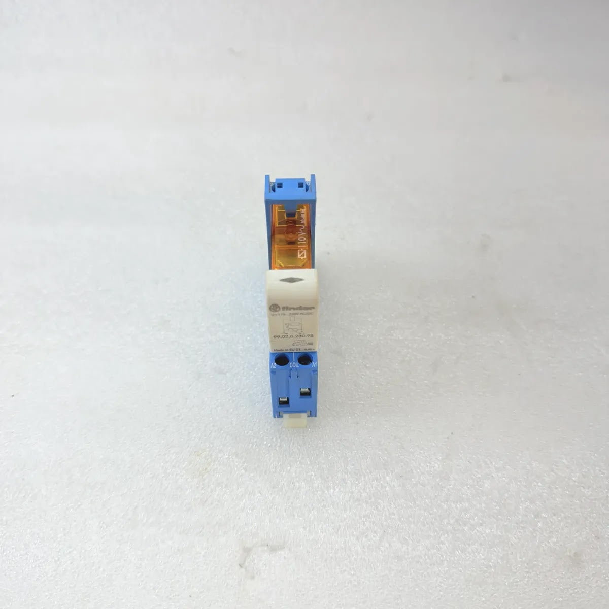 FINDER 95.05 Socket + 40 Series Relay + 99.02.0.230.98 Module 16A 250V