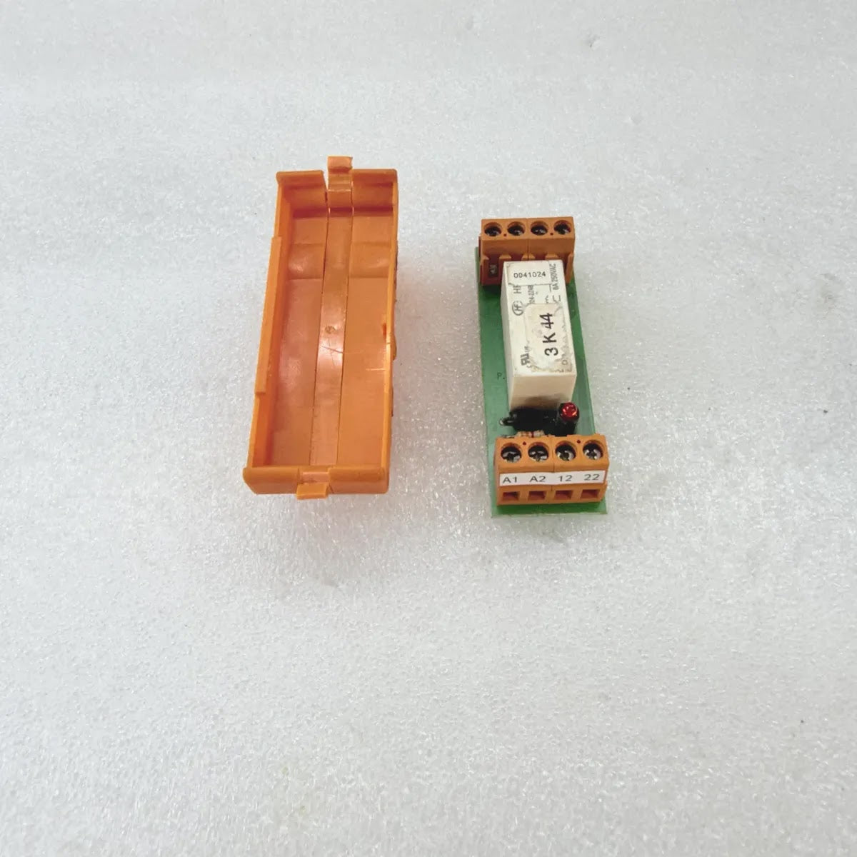 WEIDMULLER RS + HONGFA HF115F/024-2Z4B Relay Module 24VDC 8A 2CO