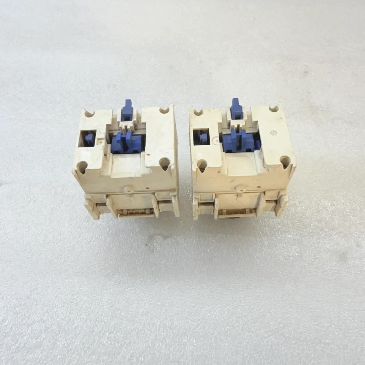 S Electric TeSys D Time Delay Contact Block 10A 690V