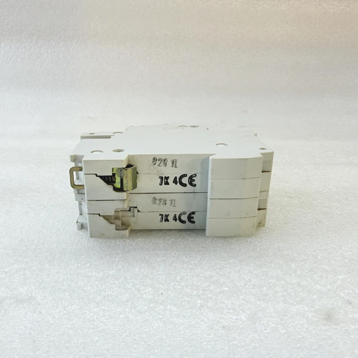 ABB S272 K4A Miniature Circuit Breaker 2P 4A 400V