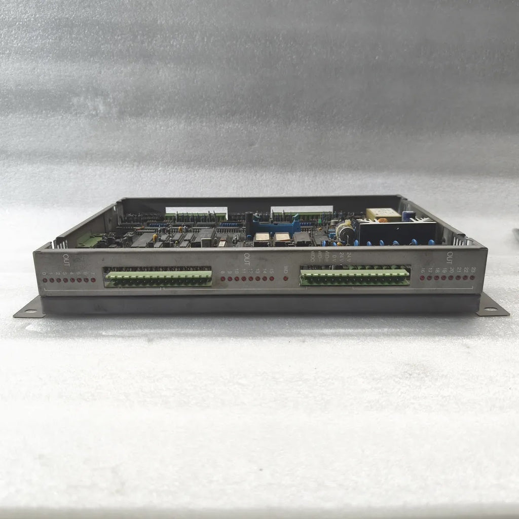 BDA 01.130.300-01 Digital I/O Base Module 24V DC 24 In/ 24 Out
