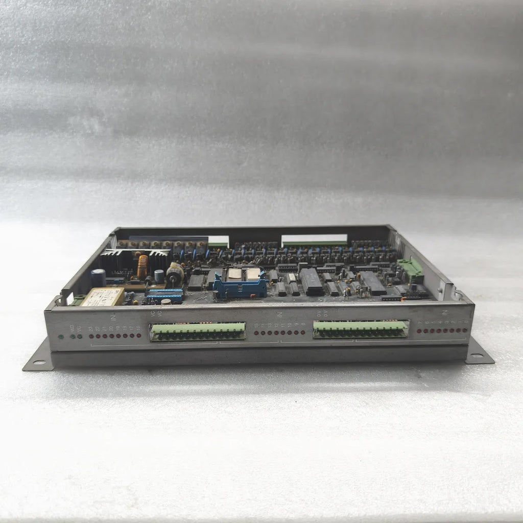 87.430.300-01 Basismodul Digital I/O Module 24 Inputs 24 Outputs 24V