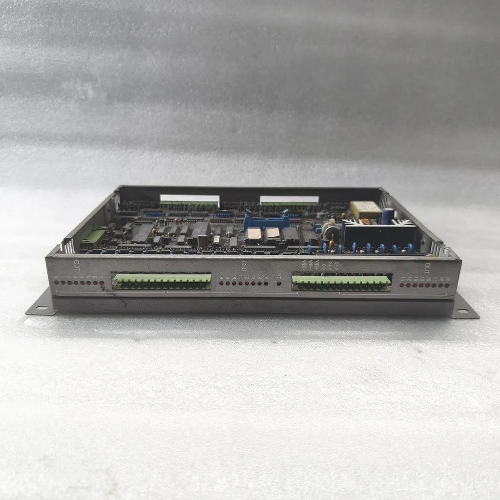 87.430.300-01 Basismodul Digital I/O Module 24 Inputs 24 Outputs 24V