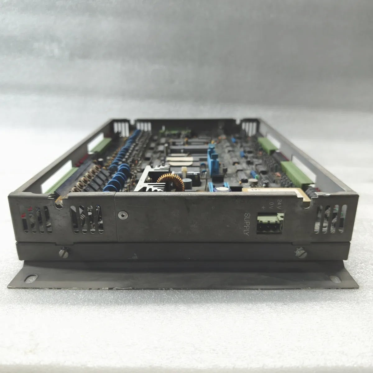 87.430.300-01 Basismodul Digital I/O Module 24 Inputs 24 Outputs 24V