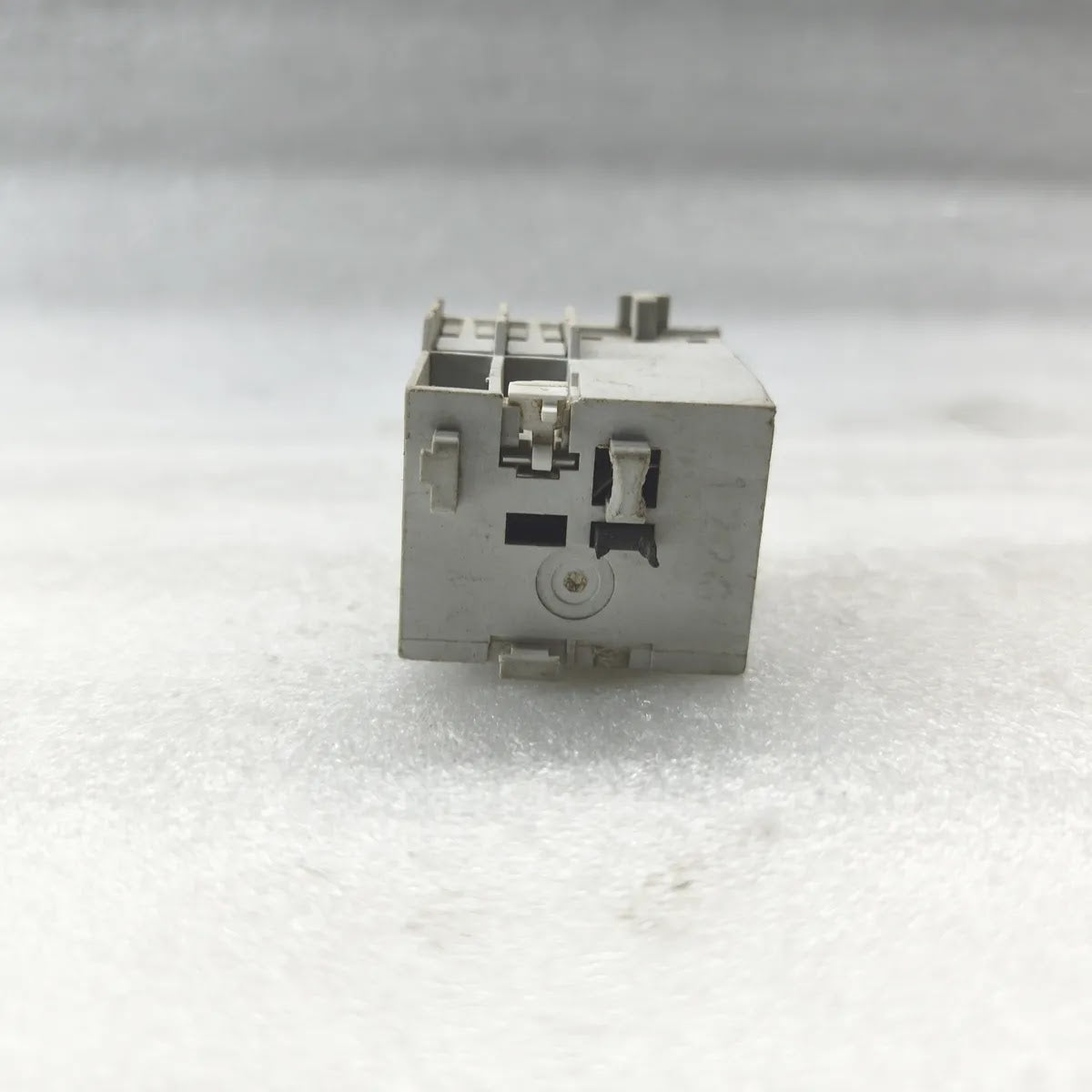 GE BTLF30C Pneumatic On-Delay Timer Block 0.1-30s 10A