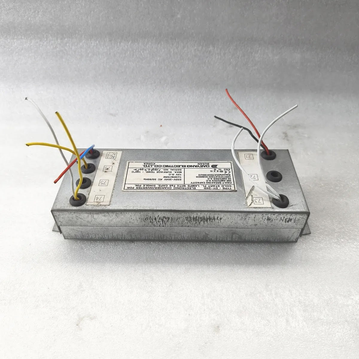 DAEYANG DY-240I Fluorescent Lamp Charger Inverter 220-254V 36W/40W