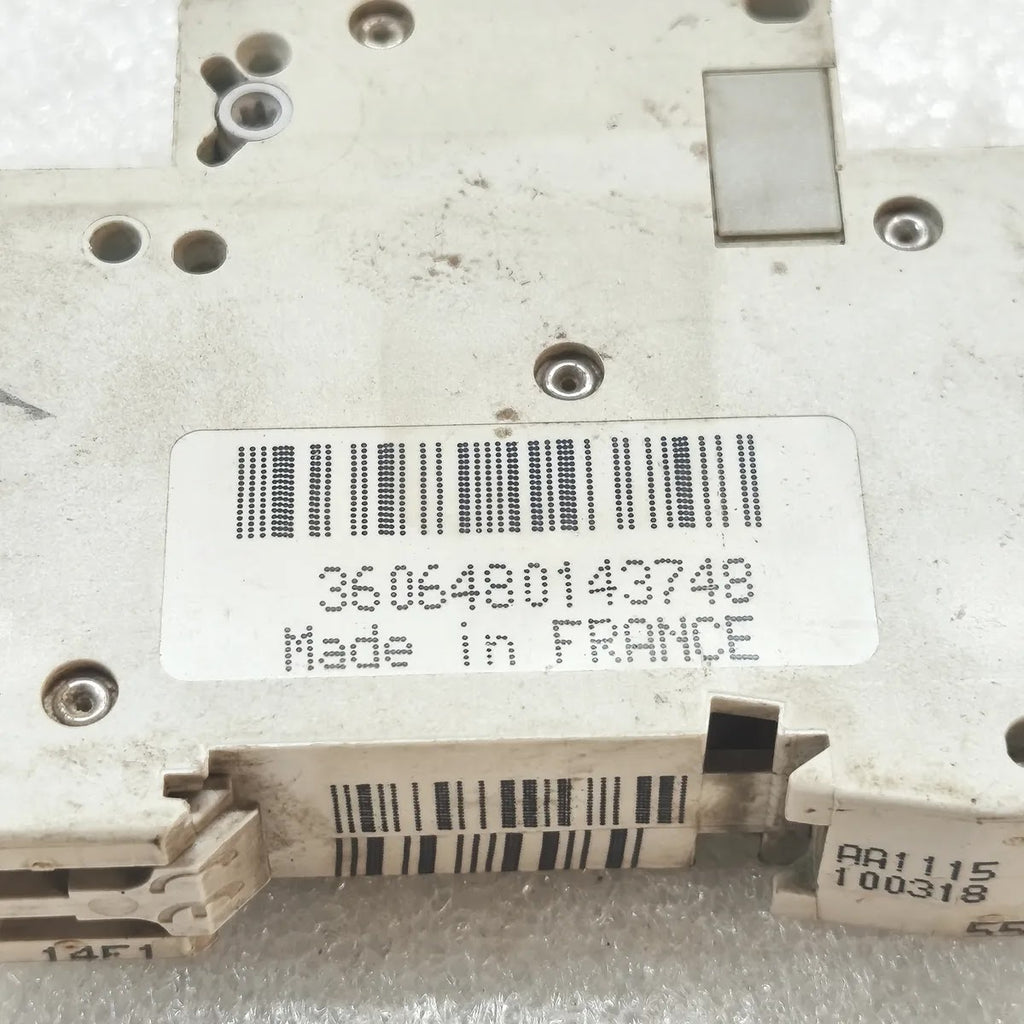 S Electric MGN60869 C60N Miniature Circuit Breaker 1P C20A 240V