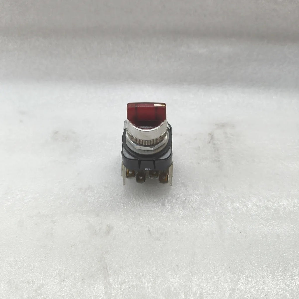 A Bradley 800T-26JRH91KB7AX + 800T-N327 Illuminated Selector Switch 240V