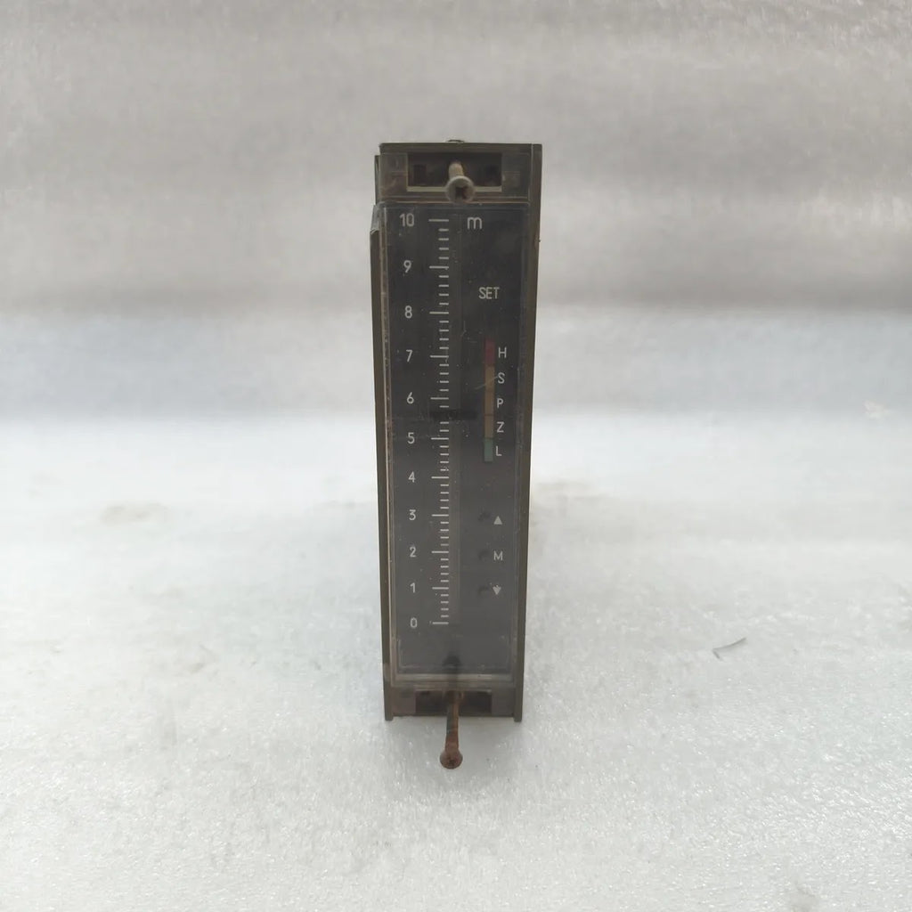 TAKEMOTO FDG-121-A-2 Level Indicator Alarm Unit 4-20mA 85-132VAC