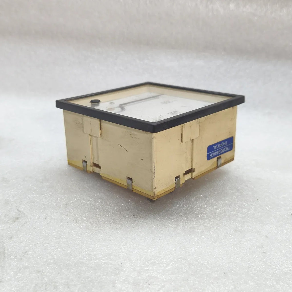DEIF Moving Iron Panel Voltmeter 0-600V AC