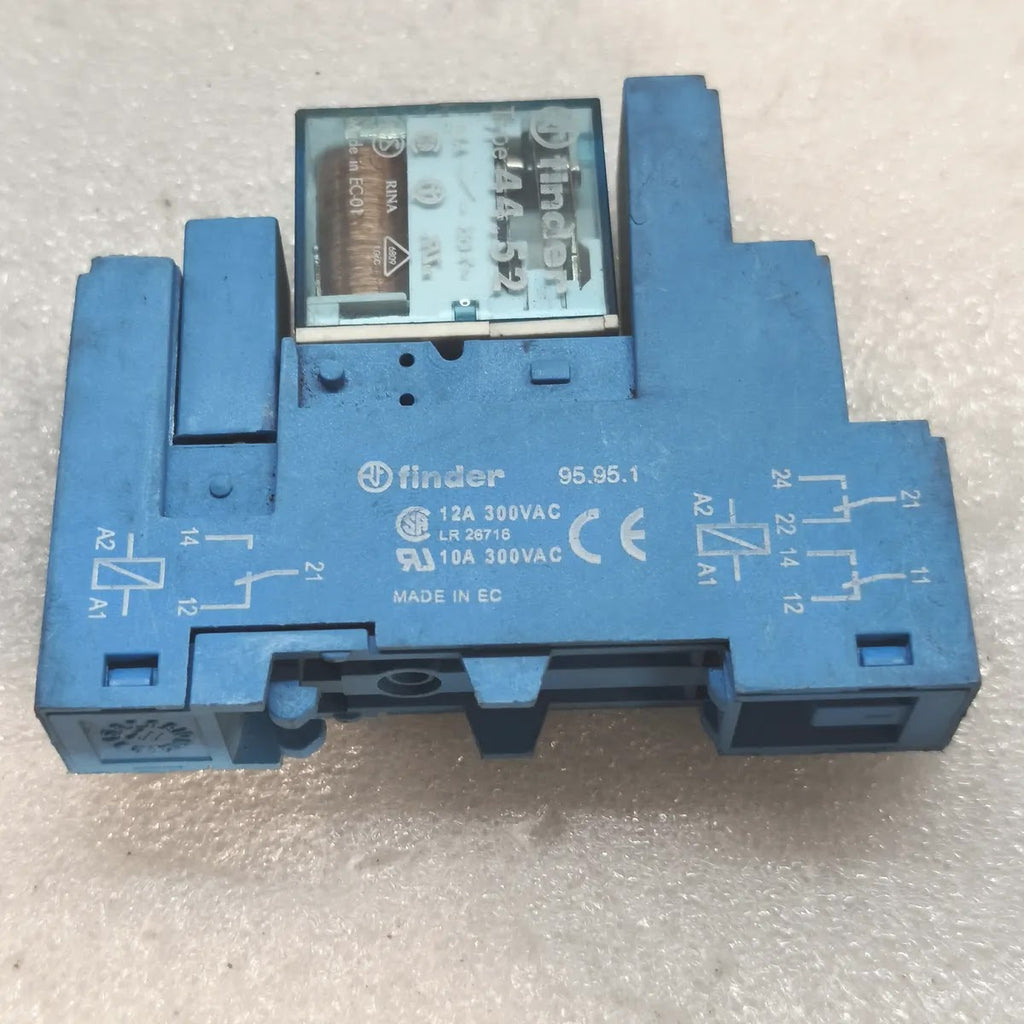 FINDER 44.52 + 95.95.1 Power Relay with Socket 6A 250V 24VDC