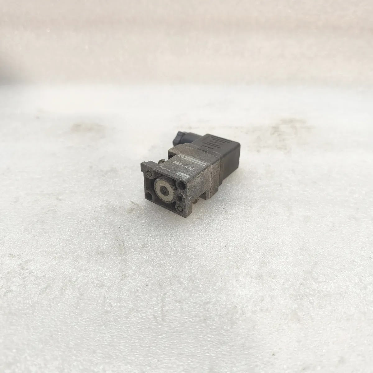 PARKER PRE-A10 Telepneumatic Pneumatic Logic Control Valve