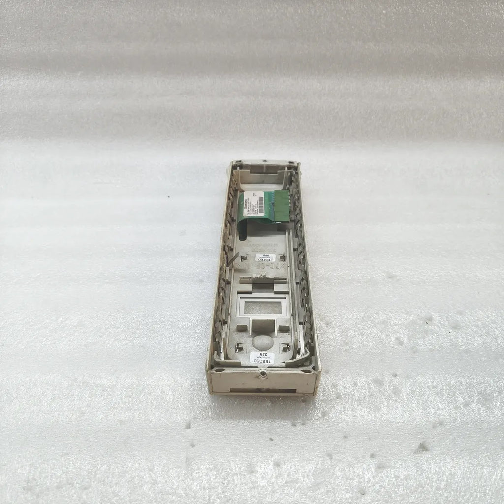 SIEMENS 7SJ6001-5EA00-0DA0/BB   FRONT DISPLAY BODY DAMAGE