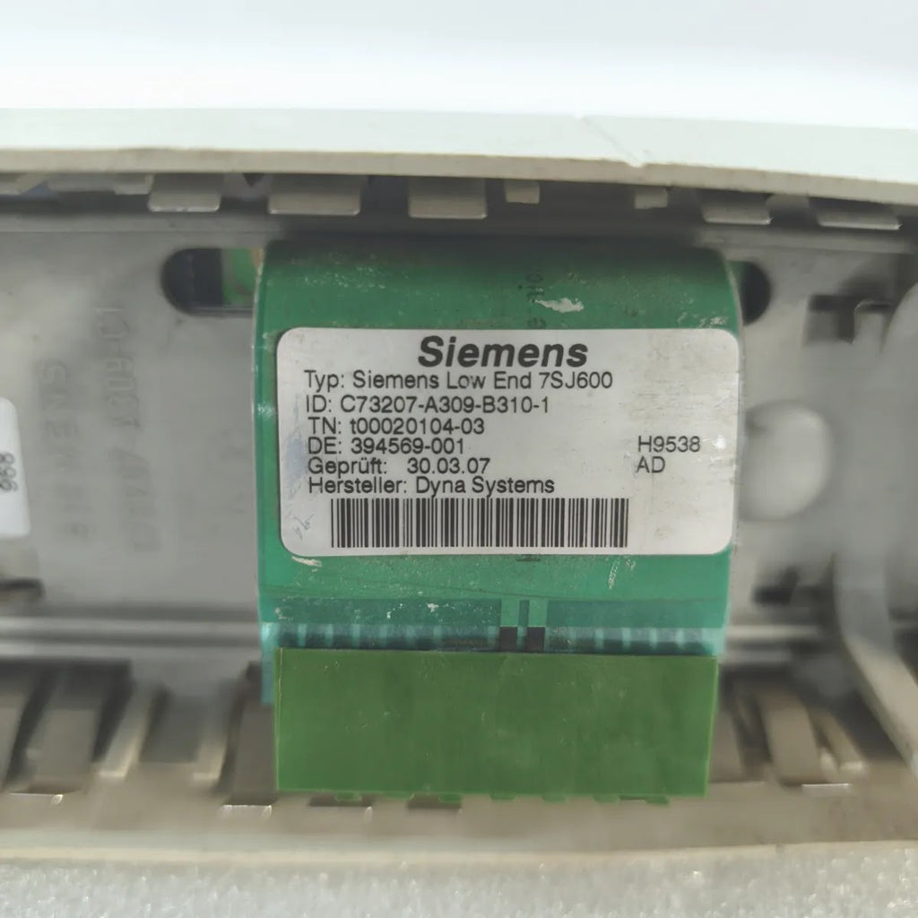 SIEMENS 7SJ6001-5EA00-0DA0/BB   FRONT DISPLAY BODY DAMAGE