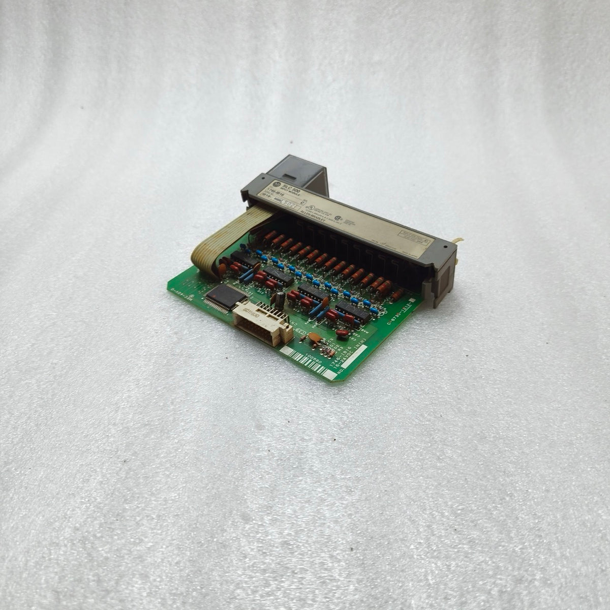 A Bradley 1746-IB16 SLC 500 Sinking DC Input Module 16 Point 10-30VDC
