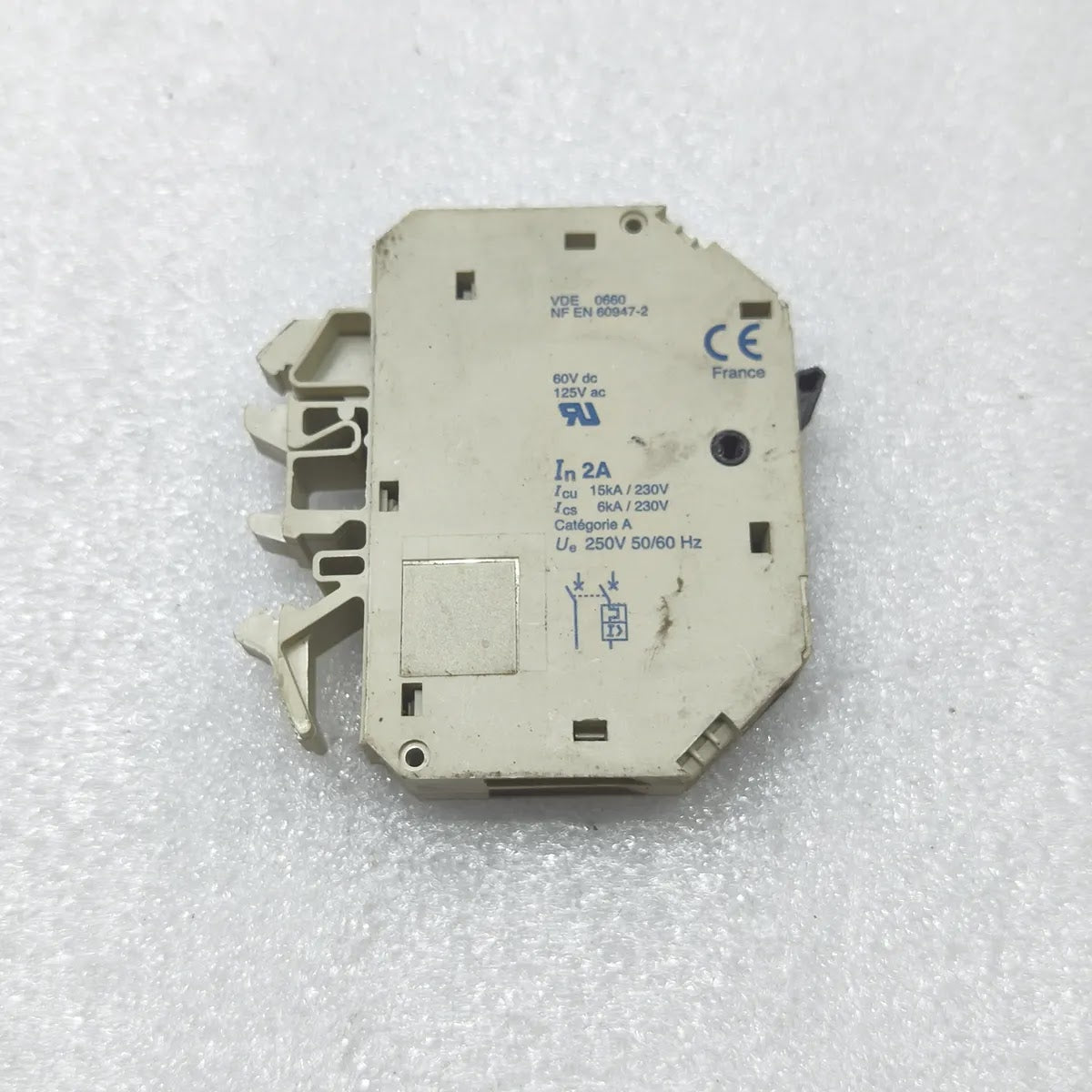 TELEMECANIQUE GB2-CD07 Thermal Magnetic Circuit Breaker 2A 250V