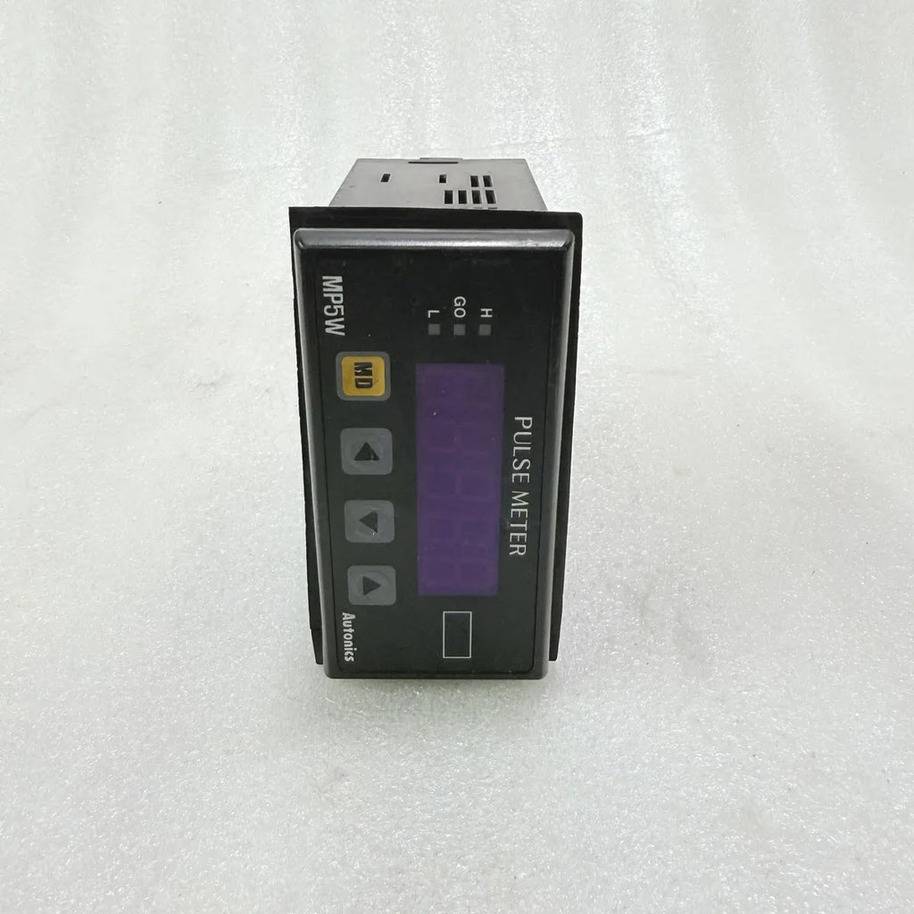 Autonics MP5W-4 Panel Meter Pulse Counter Pre-Owned
