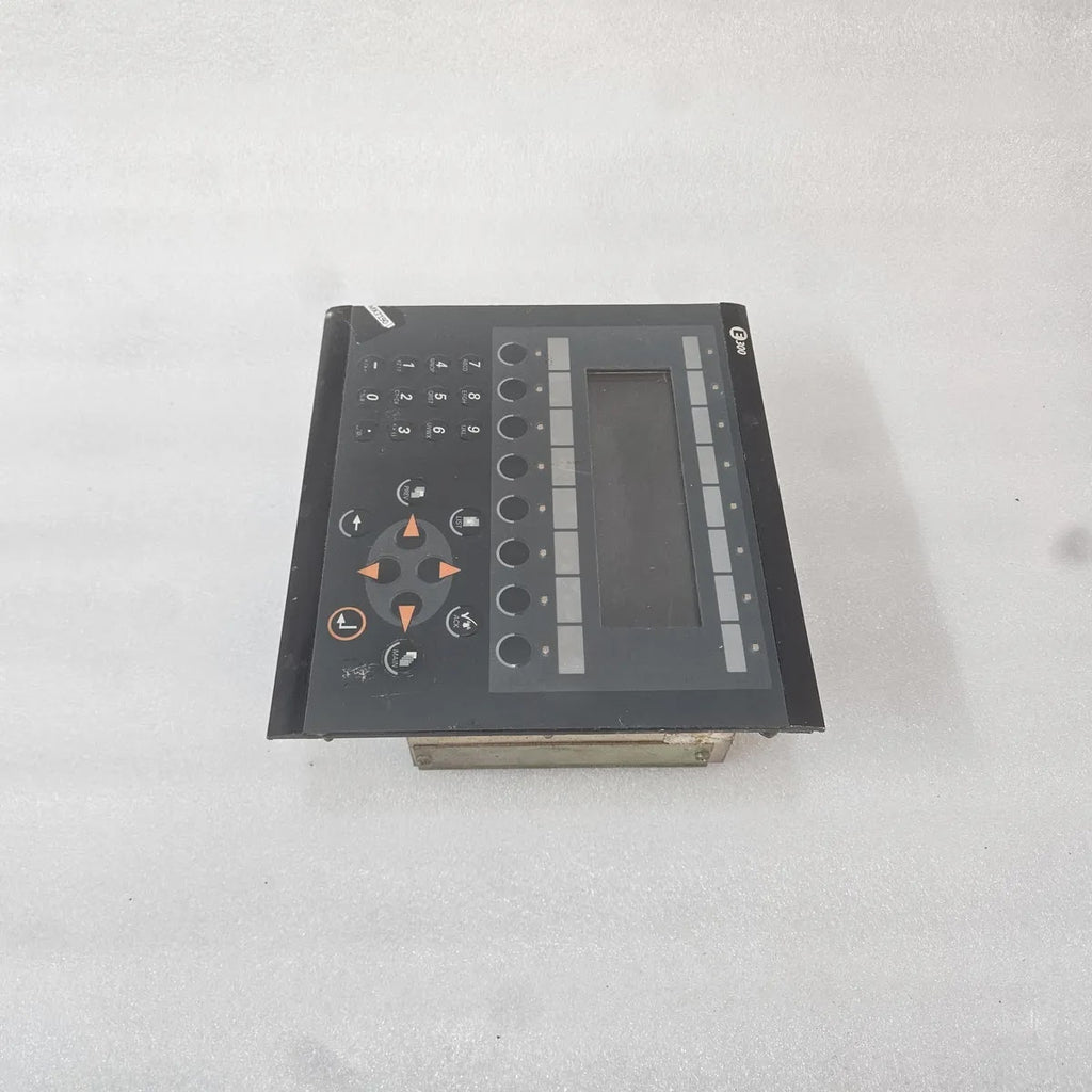 Beijer Electronics E300 Type 04380 Operator Panel 24VDC For Parts - FOR PARTS