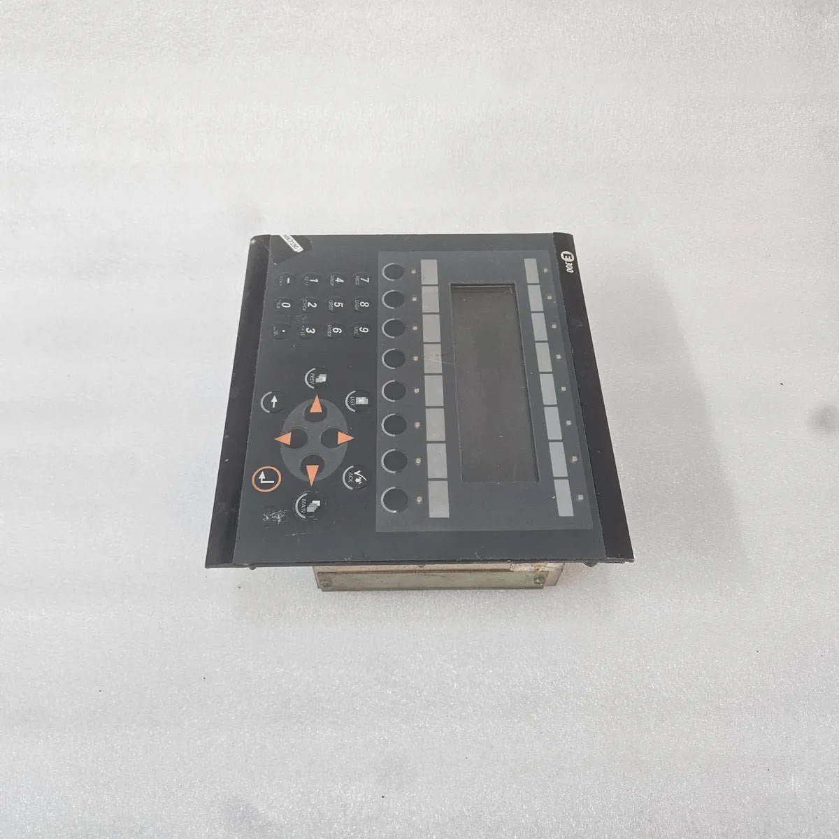Beijer Electronics E300 Type 04380 Operator Panel 24VDC For Parts - FOR PARTS