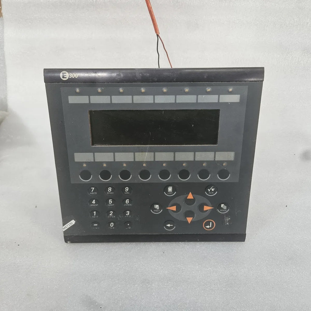 Beijer Electronics E300 Type 04380 Operator Panel 24VDC For Parts - FOR PARTS