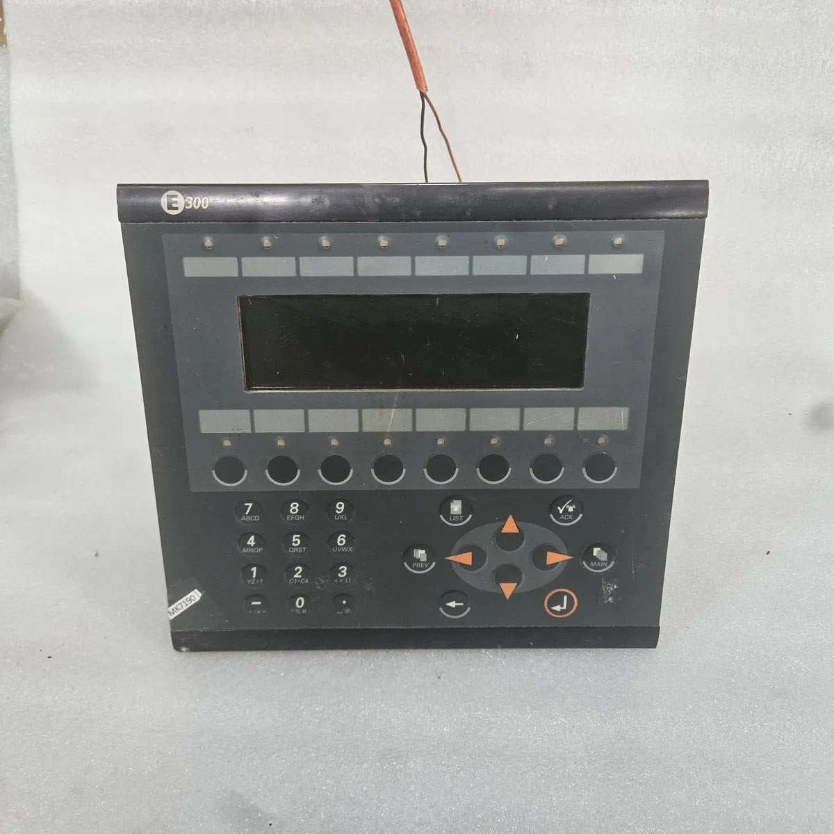 Beijer Electronics E300 Type 04380 Operator Panel 24VDC For Parts - FOR PARTS
