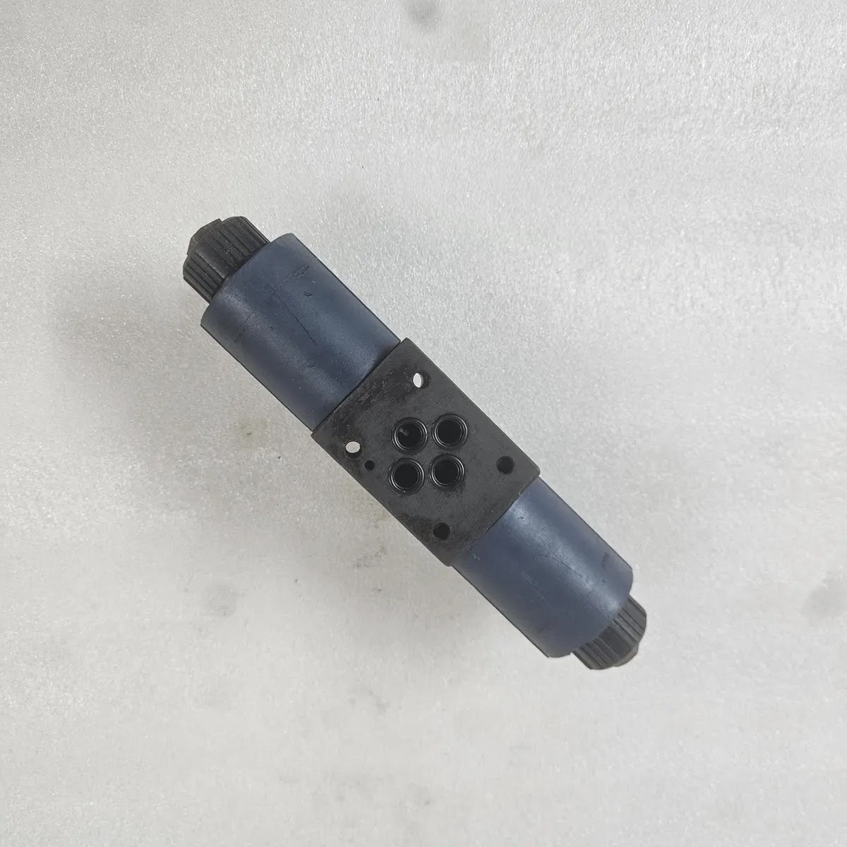 Damcos MD1D-RK/59N-A/DMS Directional Valve 350bar 220V