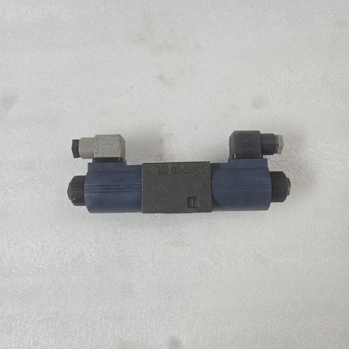 Damcos MD1D-RK/59N-A/DMS Directional Valve 350bar 220V