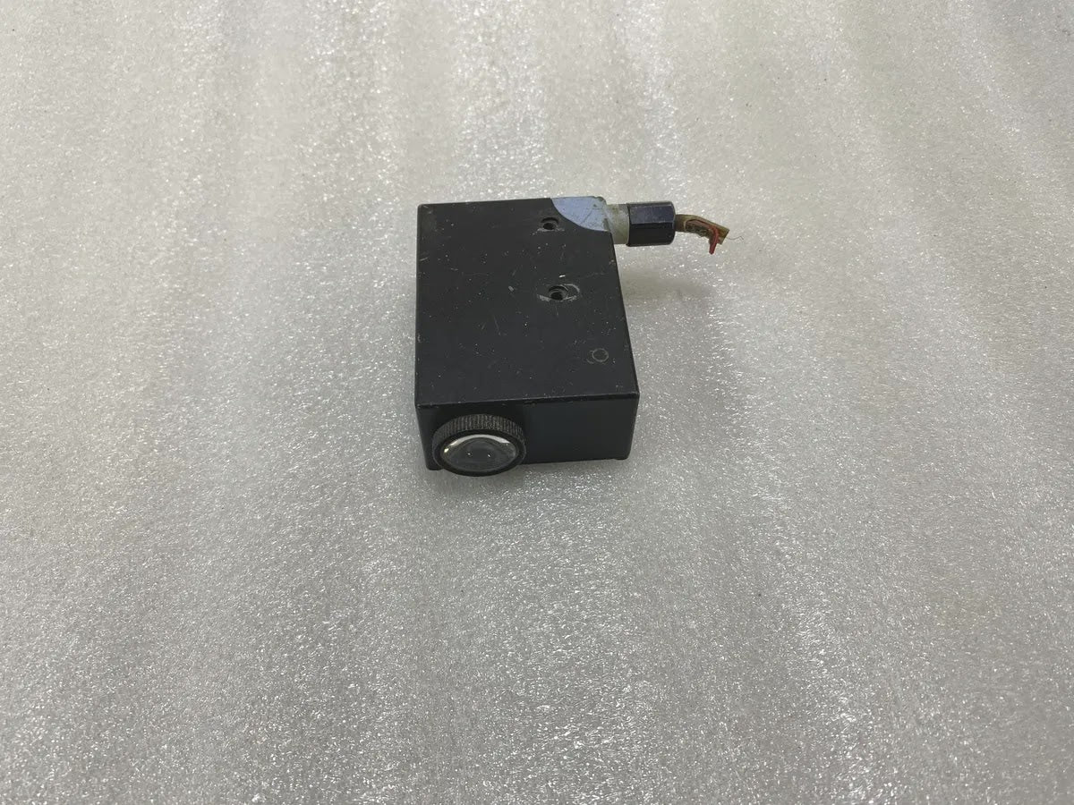 Datasensor TLu-011 Photoelectric Luminescence Sensor 10-30VDC NPN PNP