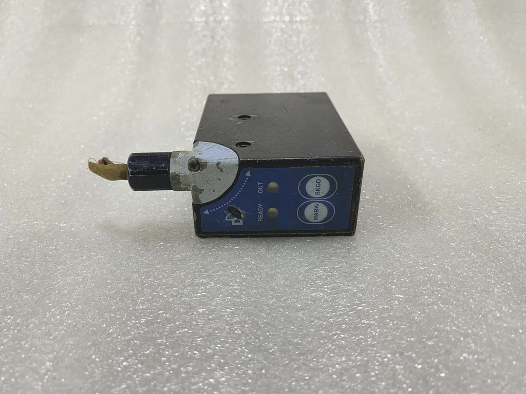 Datasensor TLu-011 Photoelectric Luminescence Sensor 10-30VDC NPN PNP