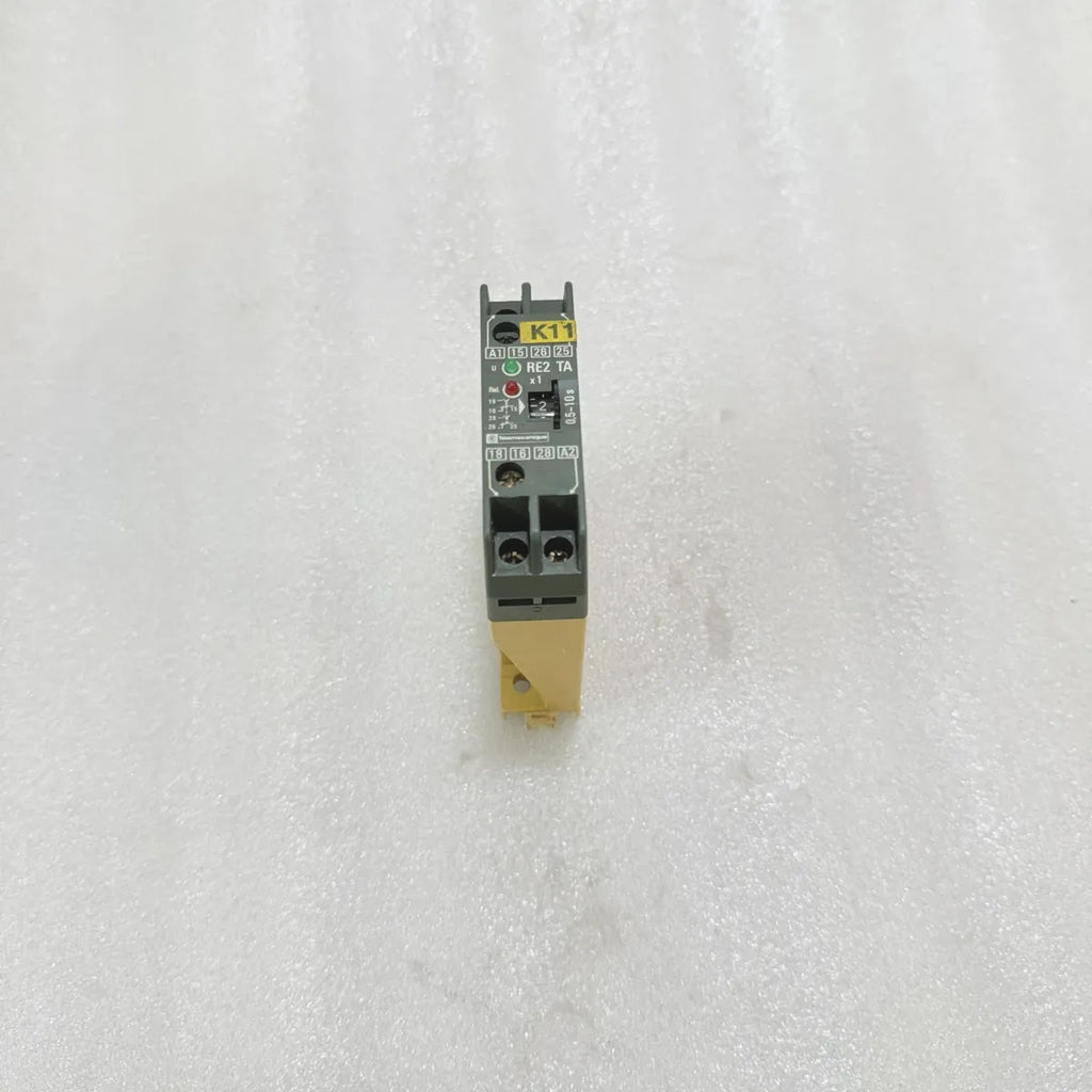 Telemecanique RE2-TA1113M Timer Relay 110-240V 0.5-10s Pre-Owned
