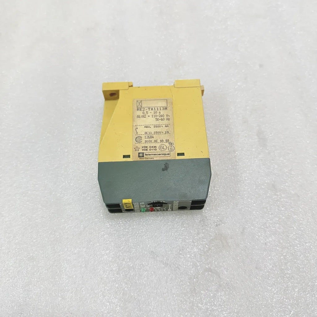 Telemecanique RE2-TA1113M Timer Relay 110-240V 0.5-10s Pre-Owned
