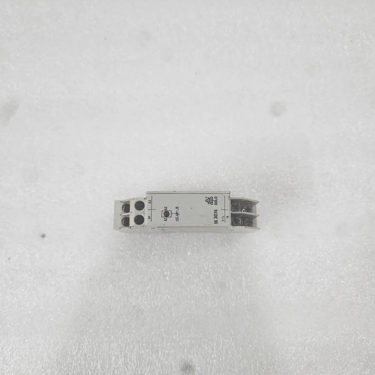 Dold IK 3074 Coupling Relay DC 5-30V 24V DIN Rail Module