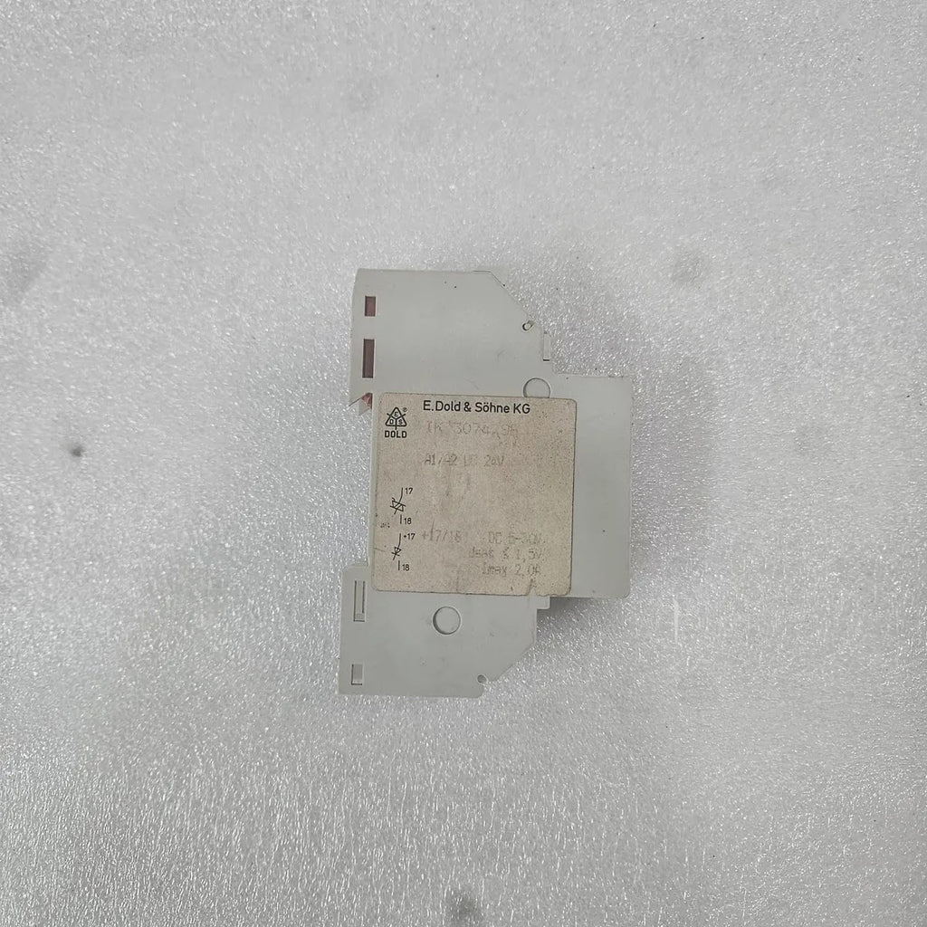 Dold IK 3074 Coupling Relay DC 5-30V 24V DIN Rail Module