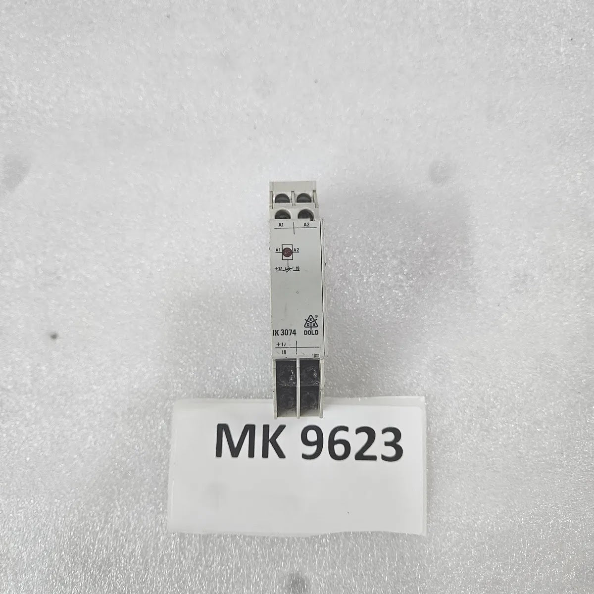 Dold IK 3074 Coupling Relay DC 5-30V 24V DIN Rail Module